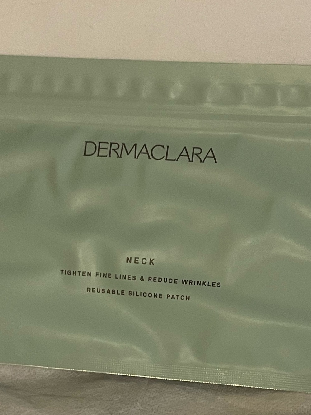 Dermaclara Neck Reusable Silicone Patch — Mint Green